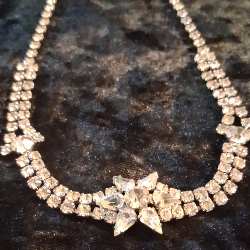 Vintage Silver Necklace with Crystal Details